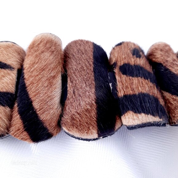 Unique Fur Lion Designer Belt 2 1/2" x 39" - Picture 8 of 9